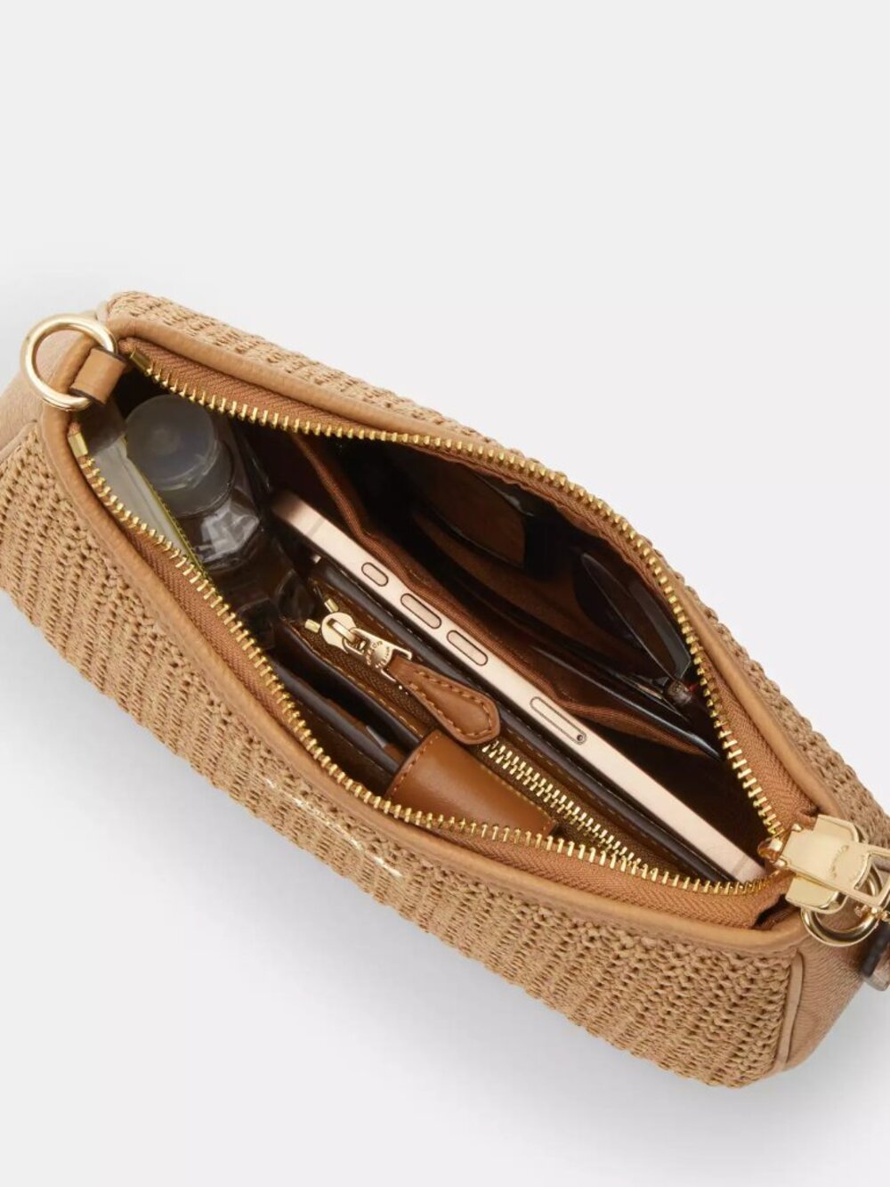 COACH CEC43 Teri Shoulder Bag With Charm straw/Im/Toast Leather *SEALED* - Picture 10 of 14